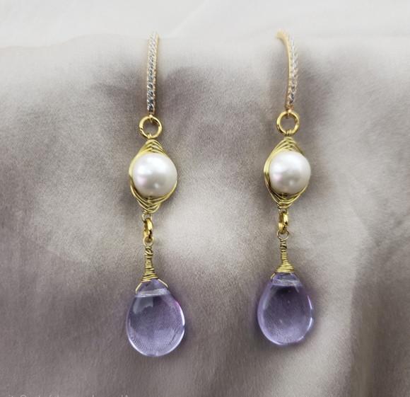 Brinco Gancho Banhado com Pérola e Cristal Lavanda