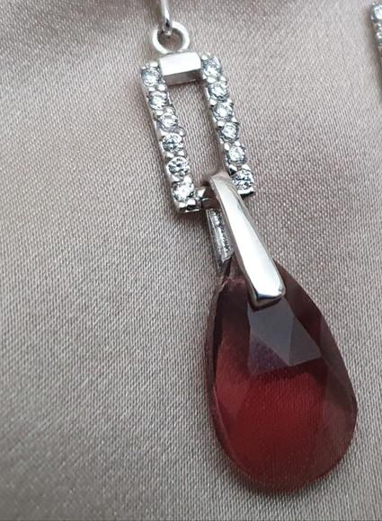 Brinco Gancho de Prata com Cristal Granada