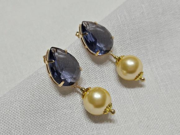 Brinco Pino Banhado com Cristal Lavanda e Pérola Shell