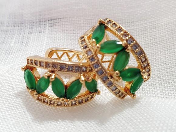 Brinco Pino Banhado com Cristal Verde