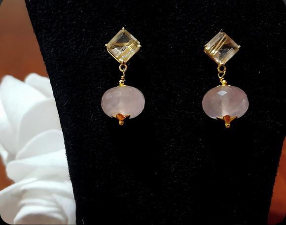 Brinco Pino com Cristal Rutilado e Rose de France