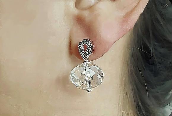 Brinco Pino de Prata com Mini Zircônias e Cristal