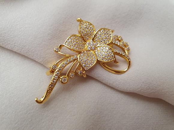 Broche Banhado a Ouro com Micro Zircônias