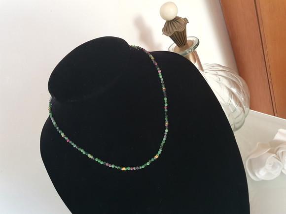 Choker de Pedras Naturais Rubi Zoisite