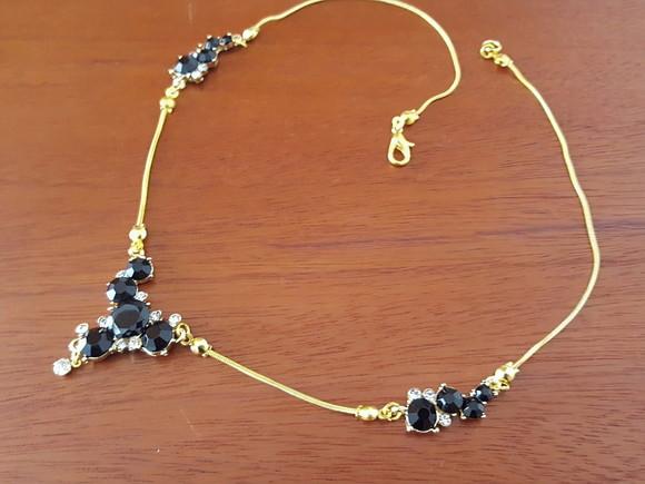 Colar Banhado com Cristais Preto e Transparente
