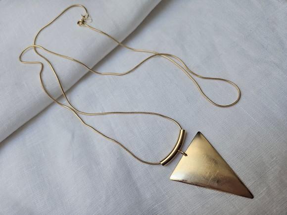 Colar Banhado de Corrente com Pingente Triangular