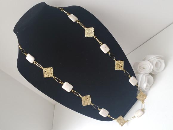 Colar Banhado Dourado com Filigranas e Pedras Naturais