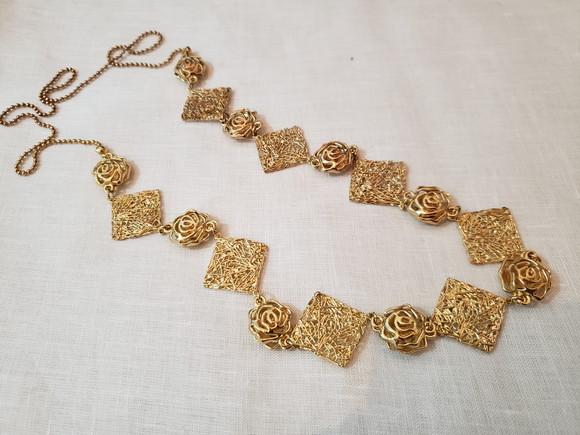 Colar Banhado Dourado com Filigranas