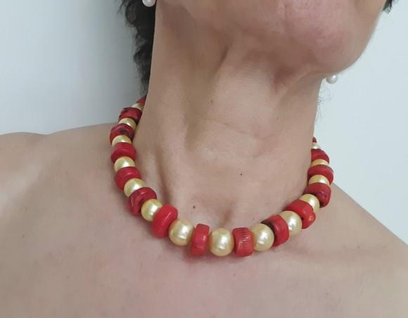 Colar Chocker de Corais Naturais e Pérolas Shell