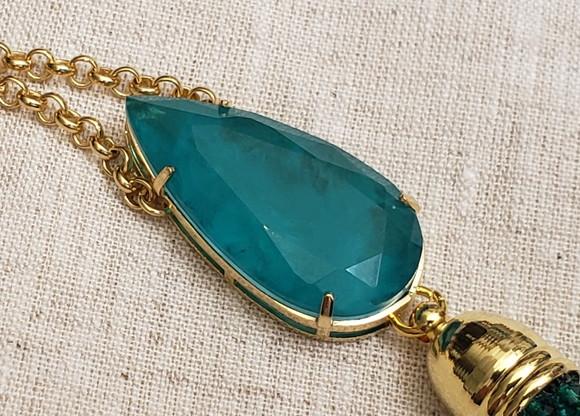 Colar com Cabochão Cristal Esmeralda e Franja de Cristais