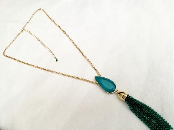 Colar com Cabochão Cristal Esmeralda e Franja de Cristais