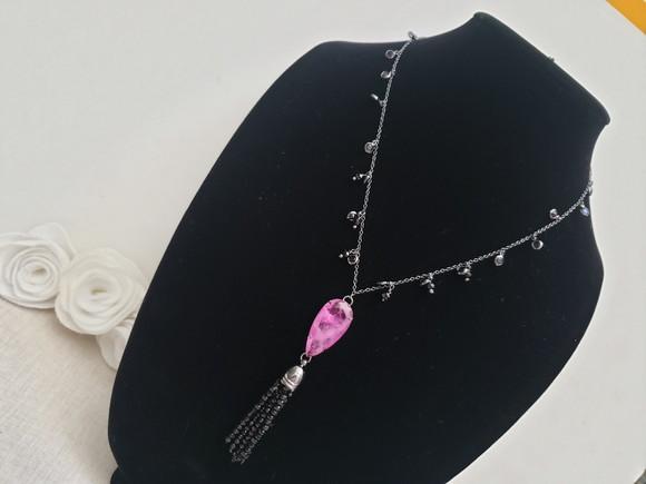 Colar com Cabochão e Franja de Cristais