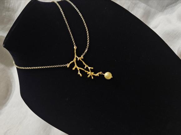 Colar de Corrente com Pingente Adiamantado