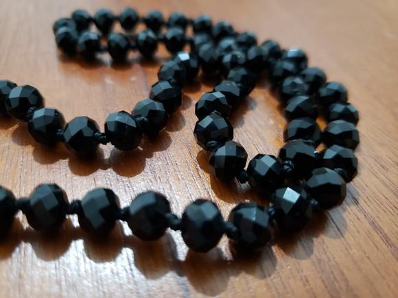 Colar de Cristais Preto