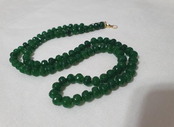 Colar de Jade Verde Esmeralda