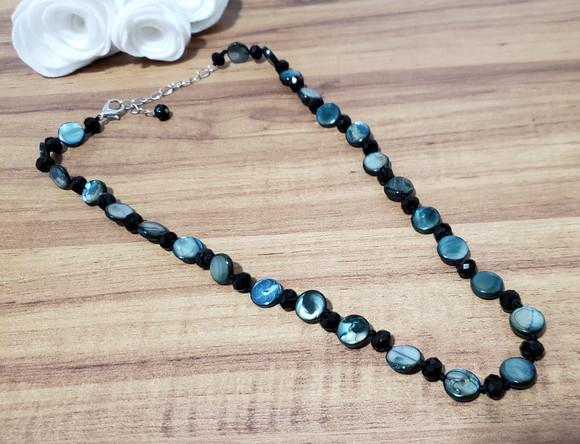 Colar de Madrepérola e Cristal Preto
