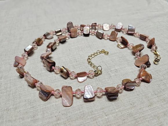 Colar de Madrepérola e Cristal Rose - Semijoia