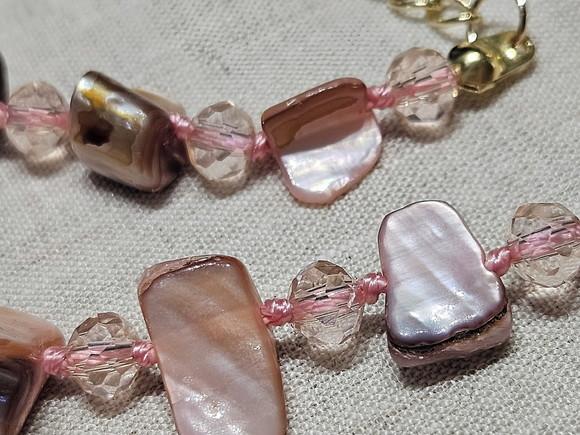 Colar de Madrepérola e Cristal Rose - Semijoia