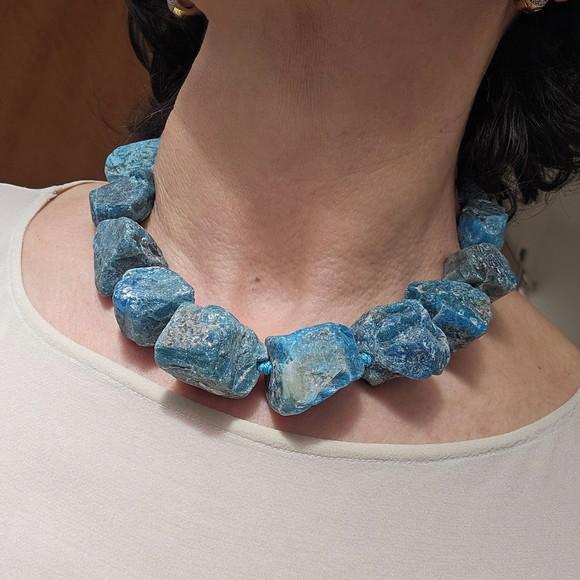 Colar de Pedra Natural Bruta Jade Azul