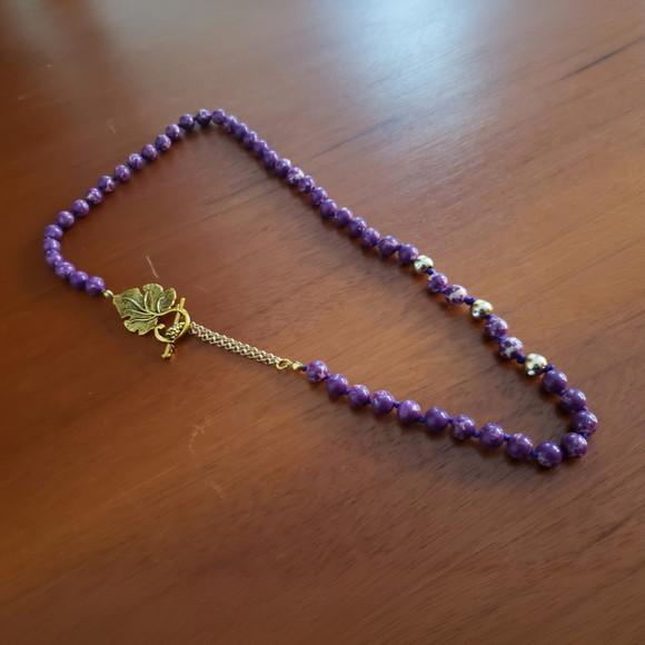 Colar de Pedra Natural Jaspe Imperador Roxo