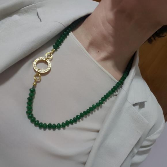 Colar de Pedras Naturais Jade Verde - Semijoia