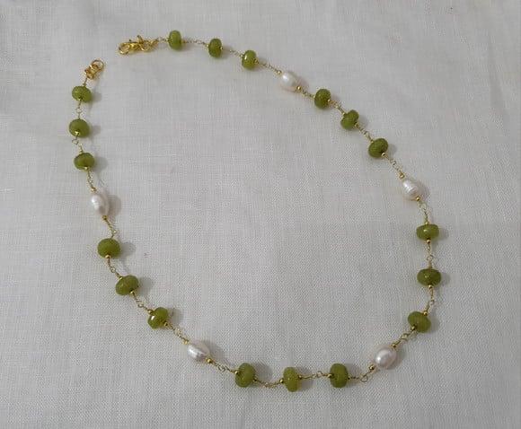 Colar de Pedras Peridoto com Pérolas