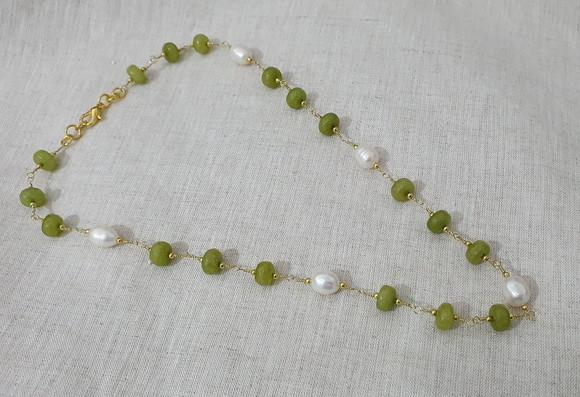 Colar de Pedras Peridoto com Pérolas