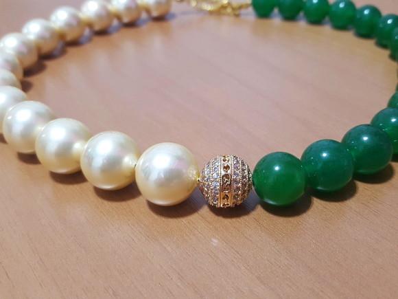 Colar de Pérolas Champagne e Pedras Naturais Jade Verde