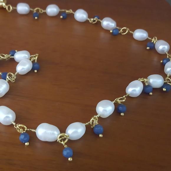 Colar de Pérolas de Água Doce com Safira Azul