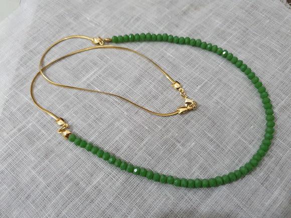 Colar Dourado Banhado com Cristal Verde Esmeralda