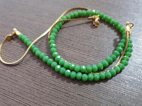 Colar Dourado Banhado com Cristal Verde Esmeralda