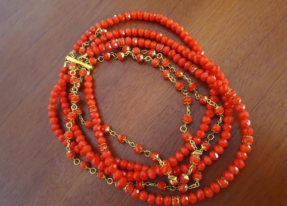 Colar Dourado com Cristais Laranja