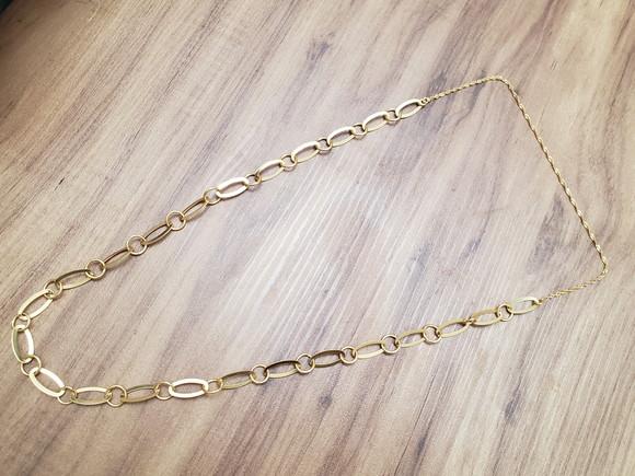 Colar Dourado de Corrente Delicada