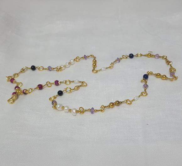 Colar Dourado Multicolorido com Pedras e Pérolas Naturais