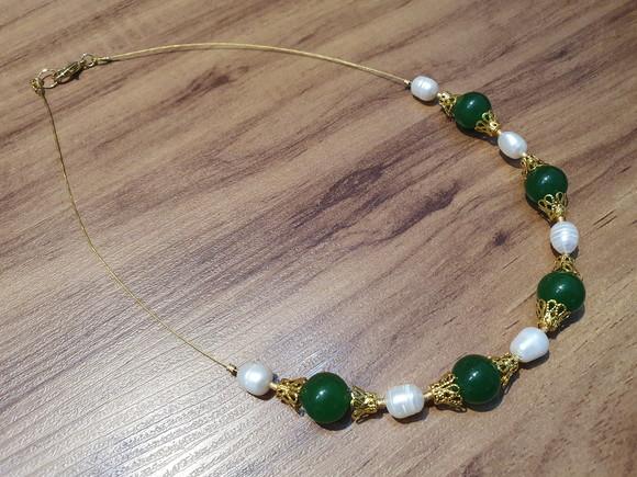 Colar Jade Verde e Pérolas Naturais