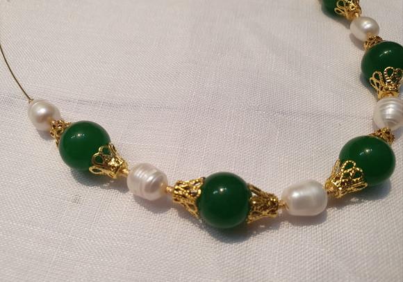 Colar Jade Verde e Pérolas Naturais