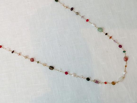 Colar Longo Banhado com Pedras Naturais