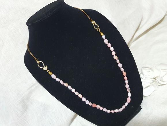 Colar Quatro em Um de Pedras Naturais Morganite e Corrente