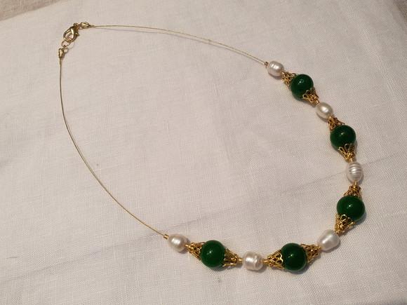 Colar Jade Verde e Pérolas Naturais