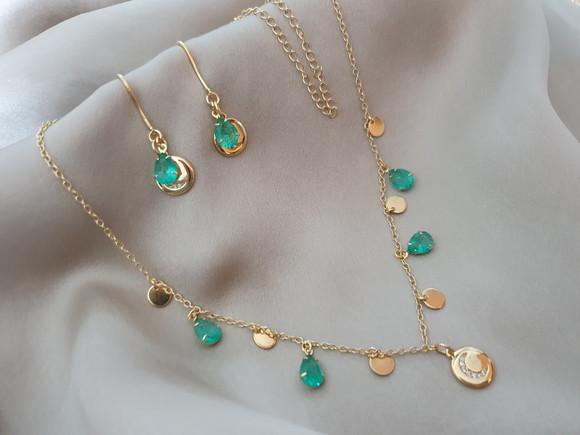 Conjunto de Brinco e Colar Banhados com Cristais Esmeralda