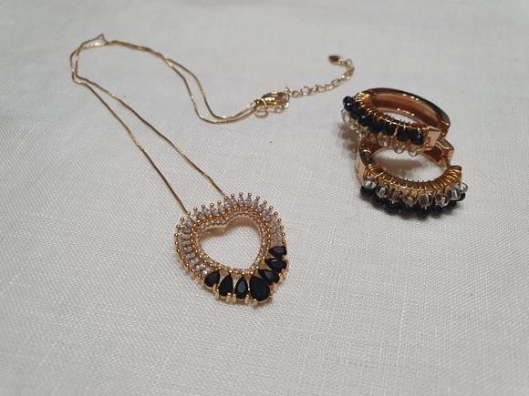 Conjunto de Colar Coração e Brinco Argola com Cristais