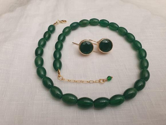 Conjunto de Colar e Brinco de Pedra Natural Jade