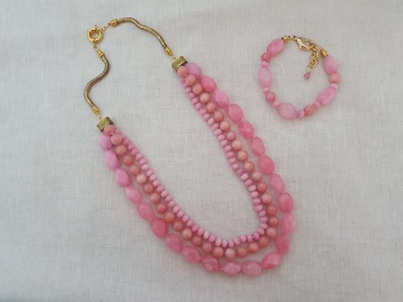 Conjunto de Colar e Pulseira de Pedras Naturais Jade