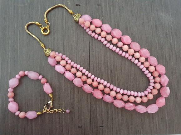 Conjunto de Colar e Pulseira de Pedras Naturais Jade