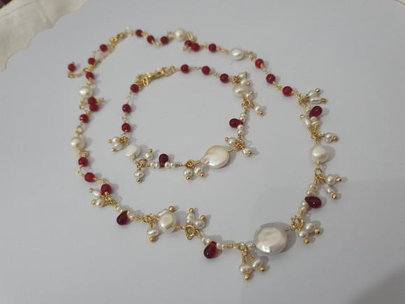Conjunto de Colar e Pulseira de Pérola Barroca e Jade Rubi