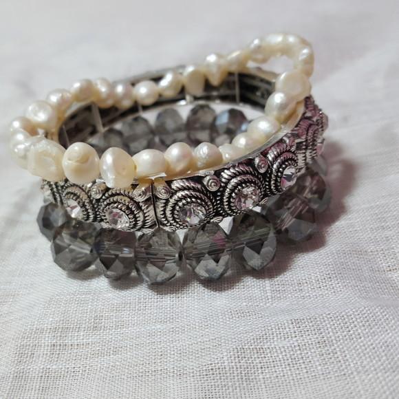 Conjunto de Pulseiras com Cristais e Pérolas