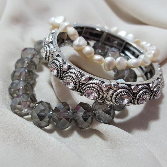 Conjunto de Pulseiras com Cristais e Pérolas