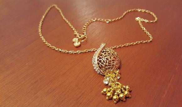 Corrente Banhada Dourada Com Pingente De Cristal