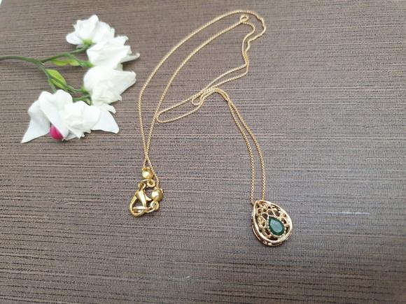 Corrente Banhada Dourada Com Pingente De Cristal Verde