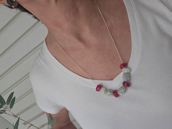 Corrente de Prata com Charms Vermelha - Semijoia
